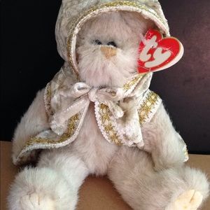 Gwendolyn Ty bear